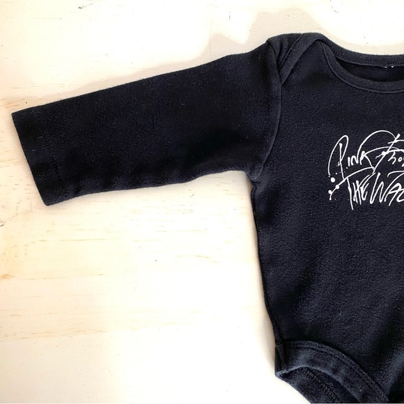 Pink Floyd The Wall Black Long Sleeve Onesie - Picture 4 of 5